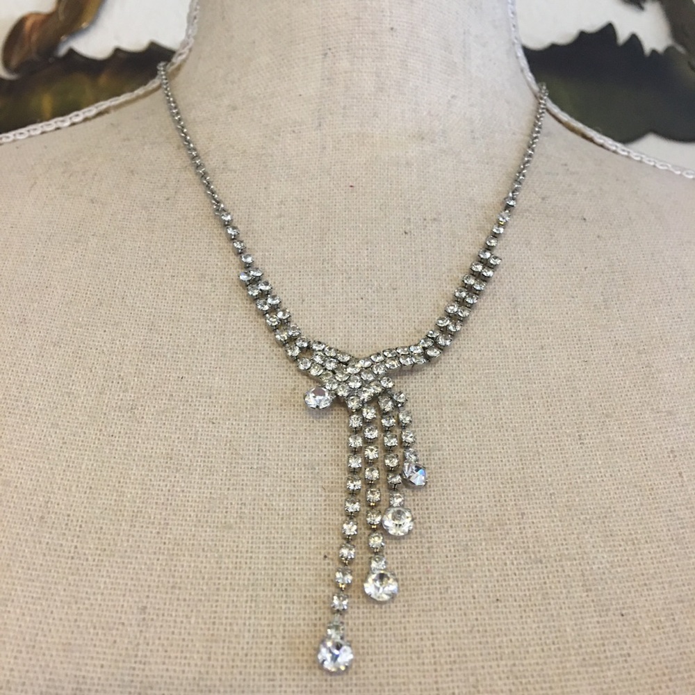 Modern clear rhinestone chandelier necklace